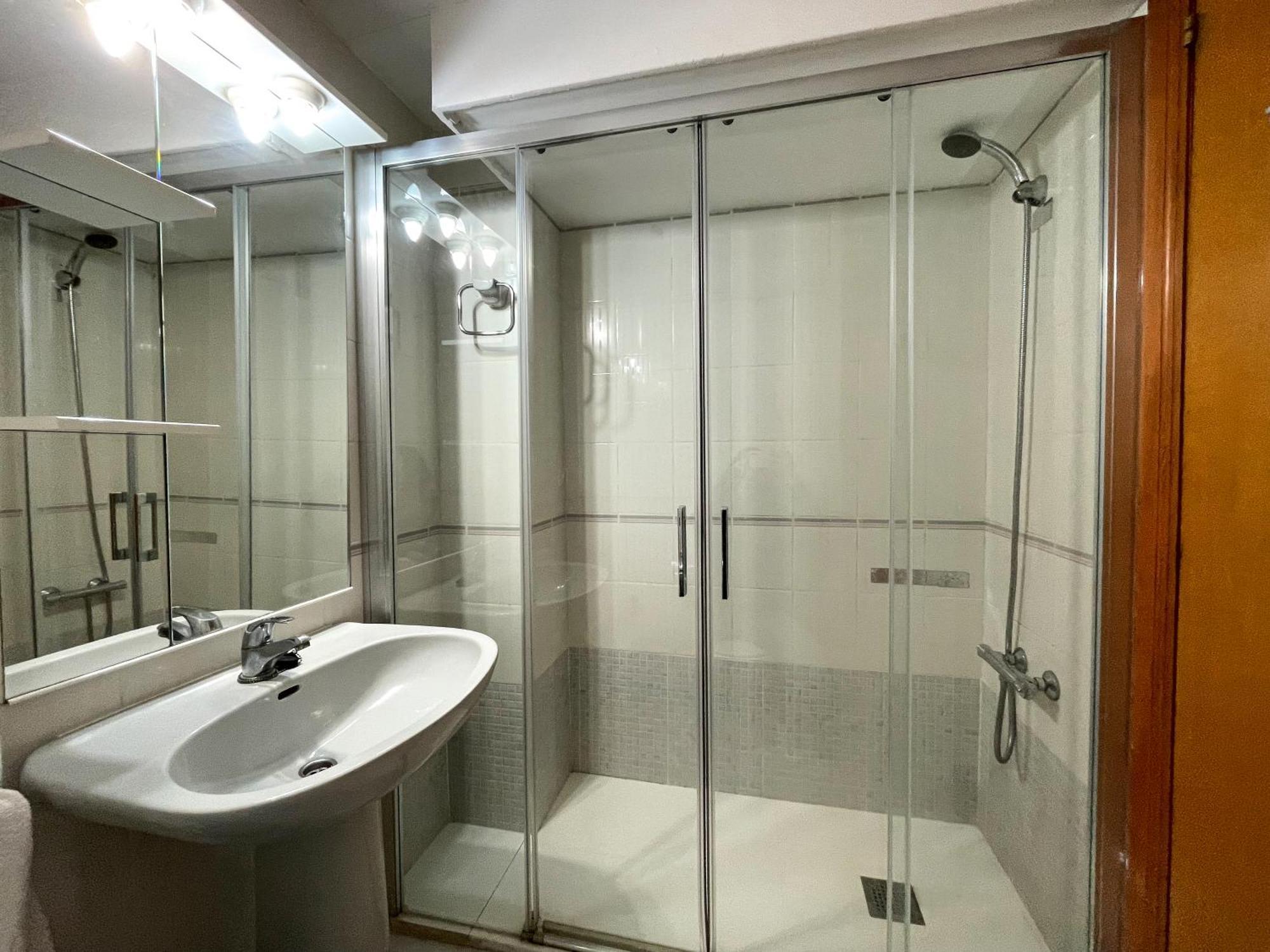 Apartament 3000 *